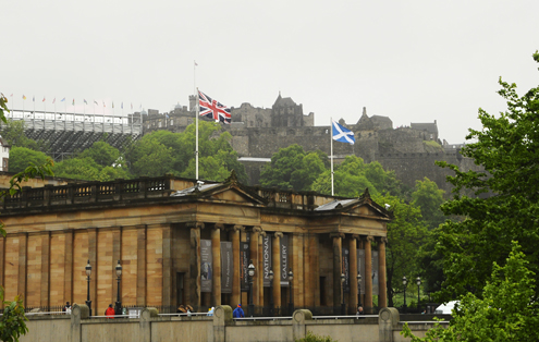 National Gallery and Edinburgh Castle